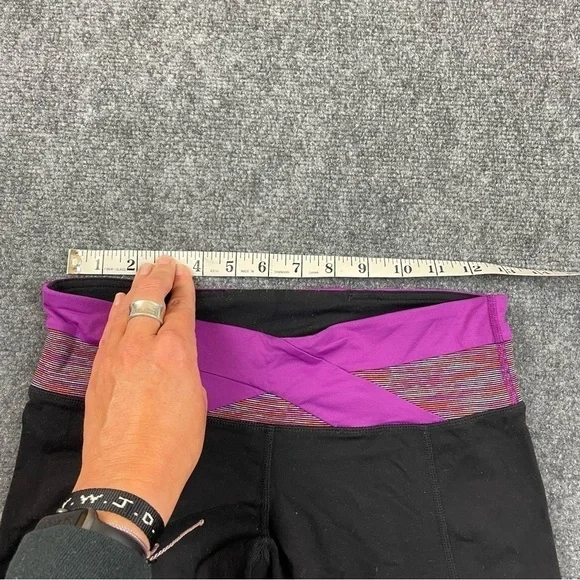 LULULEMON Womens Wunder Under Cropped Leggings Black Purple waistband size 8 - Picture 6 of 8